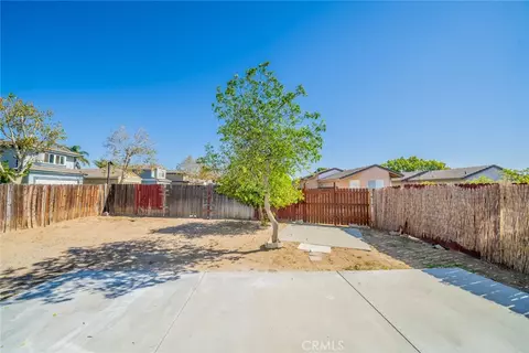 Exterior - 827 S Tamarisk Ave, Rialto, CA 92376 photo 6 of 6