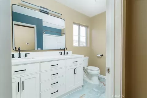 Bath - 7828 Linares, Riverside, CA 92509 photo 3 of 5