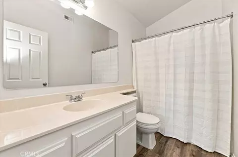 Bath - 19949 Silvercrest, Riverside, CA 92508 photo 2 of 3