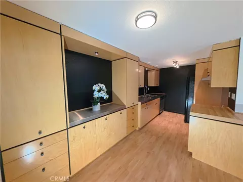 Kitchen - 1000 Central #30, Riverside, CA 92507 photo 2 of 3