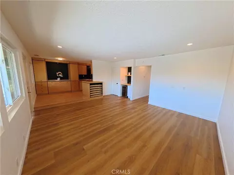Living - 1000 Central #30, Riverside, CA 92507 photo 5 of 8