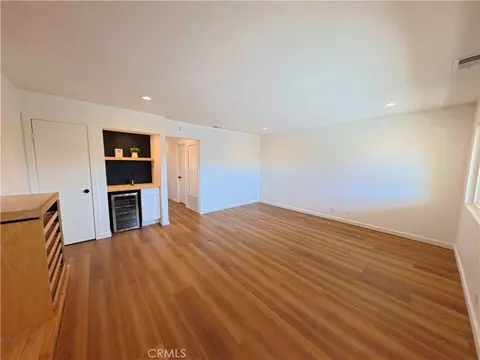 Living - 1000 Central #30, Riverside, CA 92507 photo 2 of 8