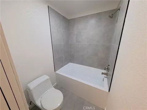 Bath - 1000 Central #30, Riverside, CA 92507 photo 10 of 10