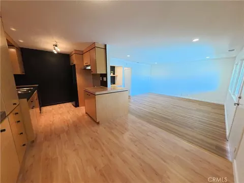 Living - 1000 Central #30, Riverside, CA 92507 photo 4 of 8