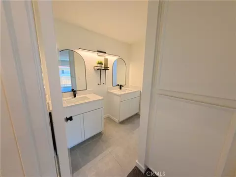 Bath - 1000 Central #30, Riverside, CA 92507 photo 1 of 10
