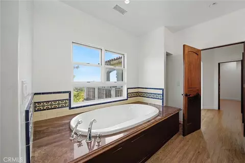 Bath - 2426 Sierra, Upland, CA 91784 photo 5 of 7