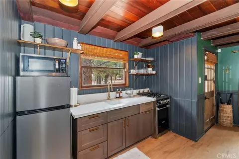 Kitchen - 2063 2nd Ln, Big Bear City, CA 92314 photo 1 of 2