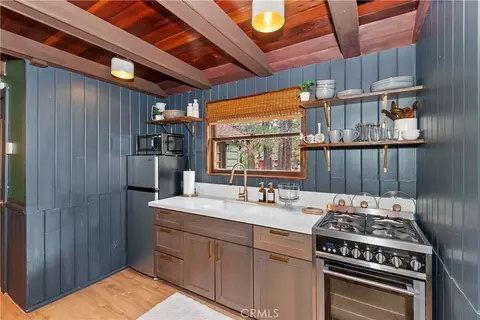 Kitchen - 2063 2nd Ln, Big Bear City, CA 92314 photo 2 of 2