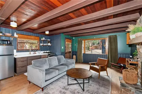 Living - 2063 2nd Ln, Big Bear City, CA 92314 photo 4 of 4
