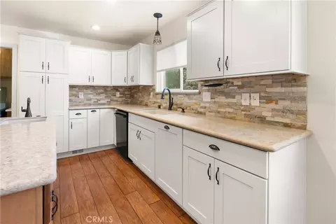 Kitchen - 1211 Rivera, Wrightwood, CA 92397 photo 2 of 3
