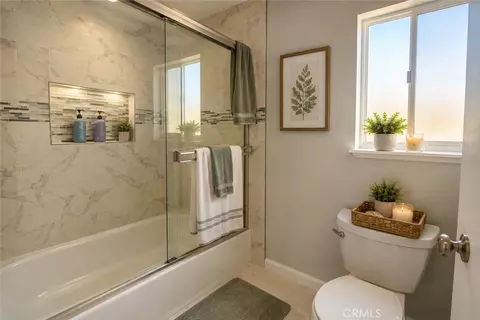 Bath - 7814 Aberdeen, Highland, CA 92346 photo 3 of 3