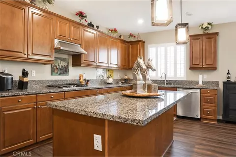 Kitchen - 20946 Mountain Gate, Riverside, CA 92507 photo 1 of 1