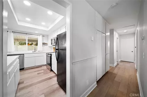 Entry Way - 862 Juniper St, Ontario, CA 91762 photo 1 of 1
