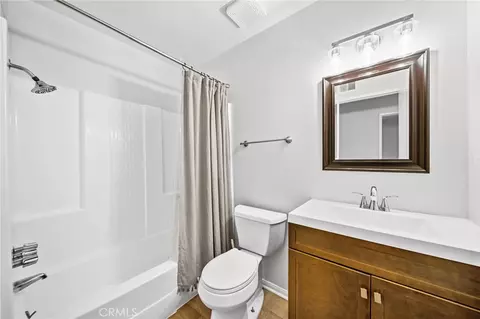 Bath - 862 Juniper St, Ontario, CA 91762 photo 1 of 2