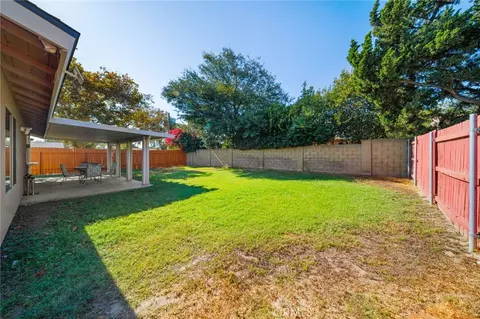 Exterior - 862 Juniper St, Ontario, CA 91762 photo 7 of 9