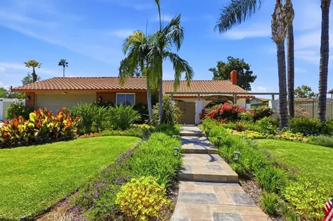 Exterior - 5399 Jasper, Riverside, CA 92506 photo 4 of 28