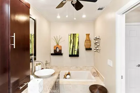 Bath - 5399 Jasper, Riverside, CA 92506 photo 4 of 4