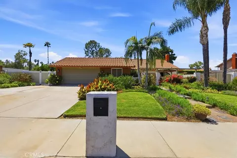 Exterior - 5399 Jasper, Riverside, CA 92506 photo 5 of 28