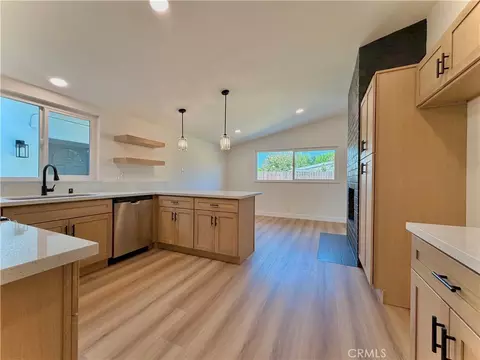 Kitchen - 6819 Phoenix Ave, Riverside, CA 92504 photo 4 of 5