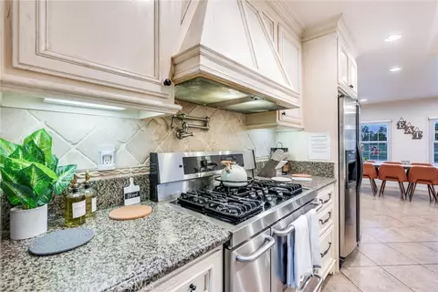 Kitchen - 3968 Ramona Dr, Riverside, CA 92506 photo 3 of 6