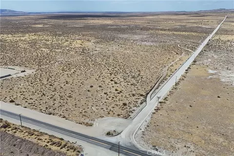 0 County Line Rd, Palmdale, CA 93591 photo 2