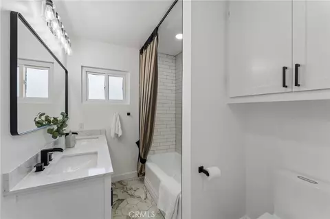 Bath - 4818 Crestview, Norco, CA 92860 photo 7 of 8