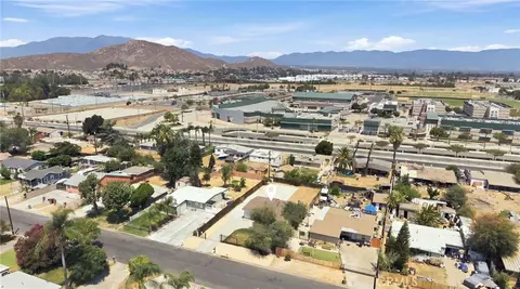 View/Area - 777 Arliss, Riverside, CA 92507 photo 7 of 8