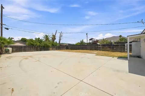 Exterior - 777 Arliss, Riverside, CA 92507 photo 2 of 5