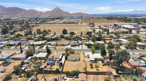 View/Area - 777 Arliss, Riverside, CA 92507 photo 4 of 8