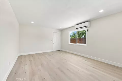 Living - 777 Arliss, Riverside, CA 92507 photo 3 of 4