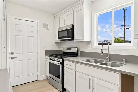 Kitchen - 777 Arliss, Riverside, CA 92507 photo 3 of 3