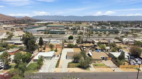 View/Area - 777 Arliss, Riverside, CA 92507 photo 6 of 8