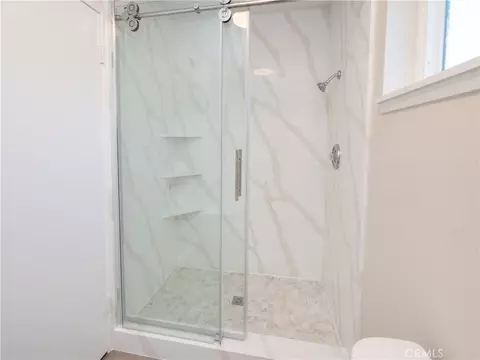 Bath - 1349 Magnolia Ave, Redlands, CA 92373 photo 13 of 13