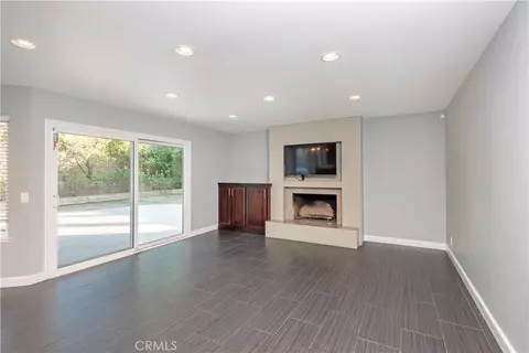 Living - 1349 Magnolia Ave, Redlands, CA 92373 photo 4 of 7