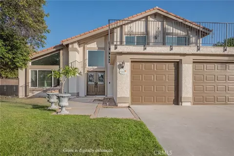 Exterior - 1349 Magnolia Ave, Redlands, CA 92373 photo 5 of 17