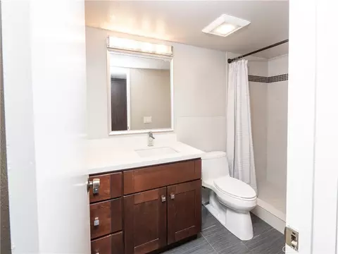 Bath - 1349 Magnolia Ave, Redlands, CA 92373 photo 1 of 13