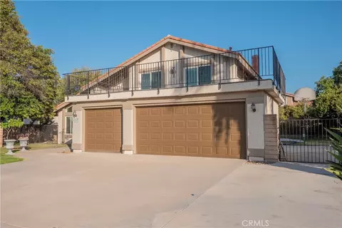 Exterior - 1349 Magnolia Ave, Redlands, CA 92373 photo 4 of 17