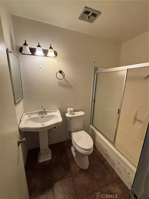 Bath - 1355 N Placer Ave, Ontario, CA 91764 photo 2 of 2