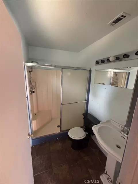 Bath - 1355 N Placer Ave, Ontario, CA 91764 photo 1 of 2