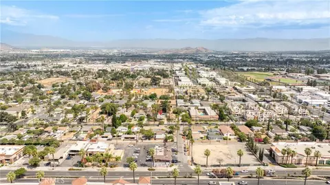View/Area - 1809 7th St, Riverside, CA 92507 photo 17 of 18