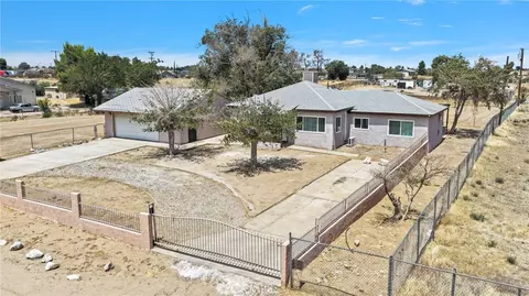 15212 Dos Palmas, Victorville, CA 92392