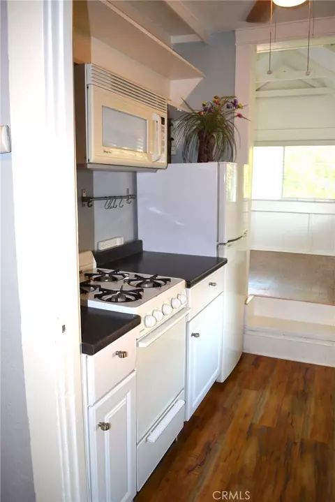 Kitchen - 3452 Mulberry St, Riverside, CA 92501 photo 6 of 6