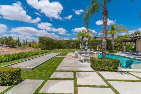 Exterior - 455 Wrightwood Ct, Riverside, CA 92506 photo 10 of 13