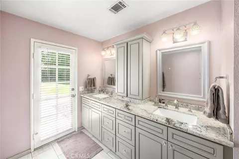 Bath - 5857 Dora Ct, Riverside, CA 92506 photo 2 of 5