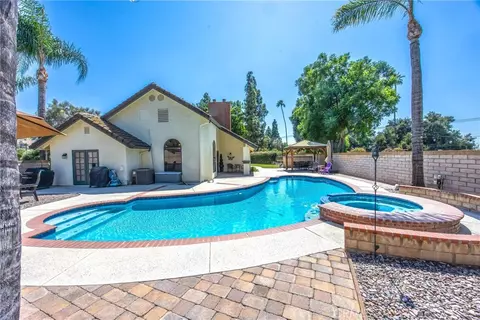 Exterior - 5857 Dora Ct, Riverside, CA 92506 photo 6 of 18