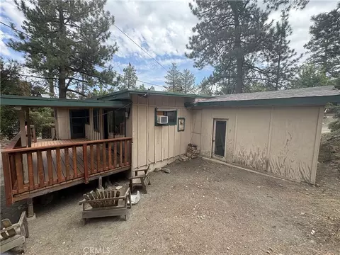 Exterior - 5304 Desert Vw, Wrightwood, CA 92397 photo 4 of 4