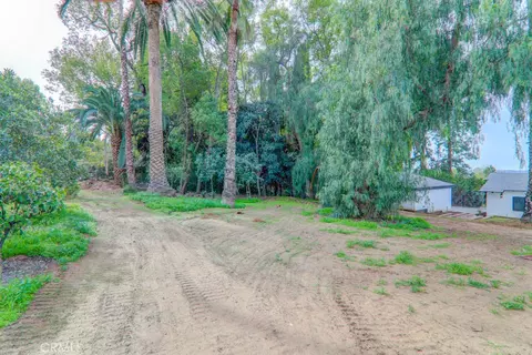 Exterior - 6174 Hawarden, Riverside, CA 92506 photo 16 of 20