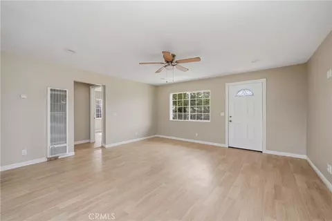 Living - 221 Pleasant Vw, Colton, CA 92324 photo 3 of 5