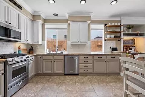 Kitchen - 8467 Farmhouse, Riverside, CA 92508 photo 1 of 3