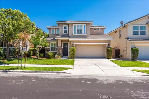 33320 Wallace Way, Yucaipa, CA 92399